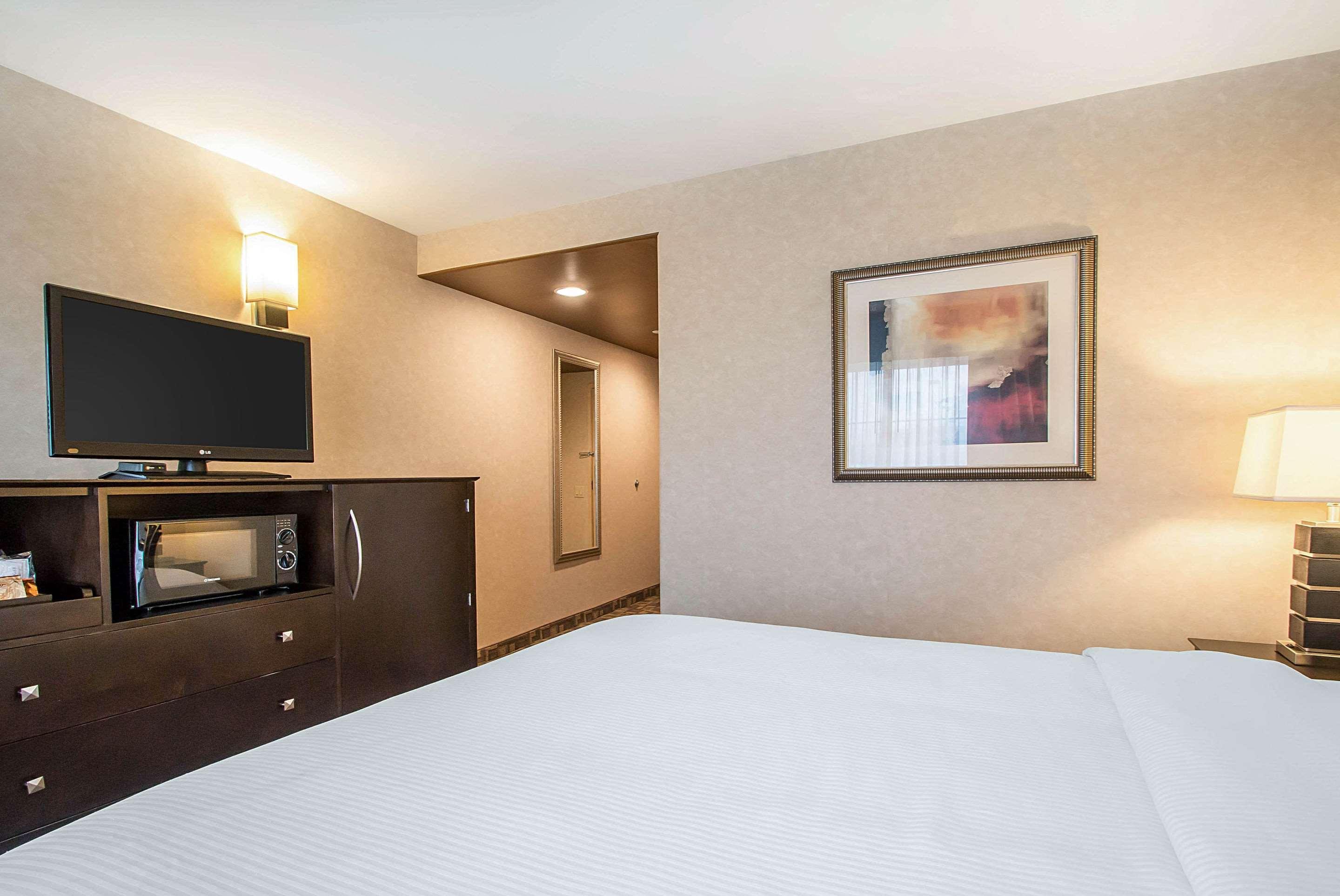 Clarion Inn Elmhurst - Oak Brook Near I-88, I-290, I-294 Eksteriør billede