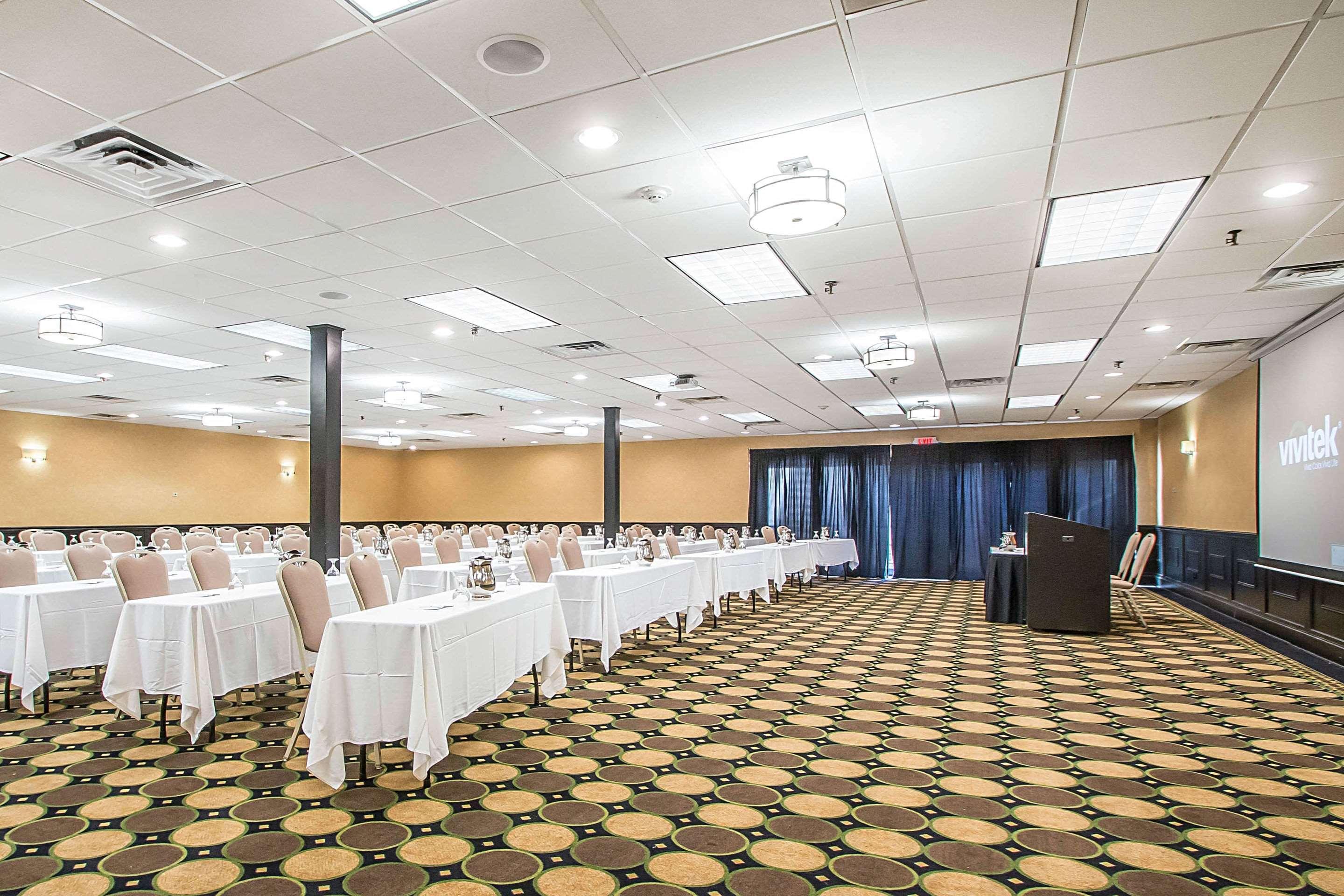 Clarion Inn Elmhurst - Oak Brook Near I-88, I-290, I-294 Eksteriør billede